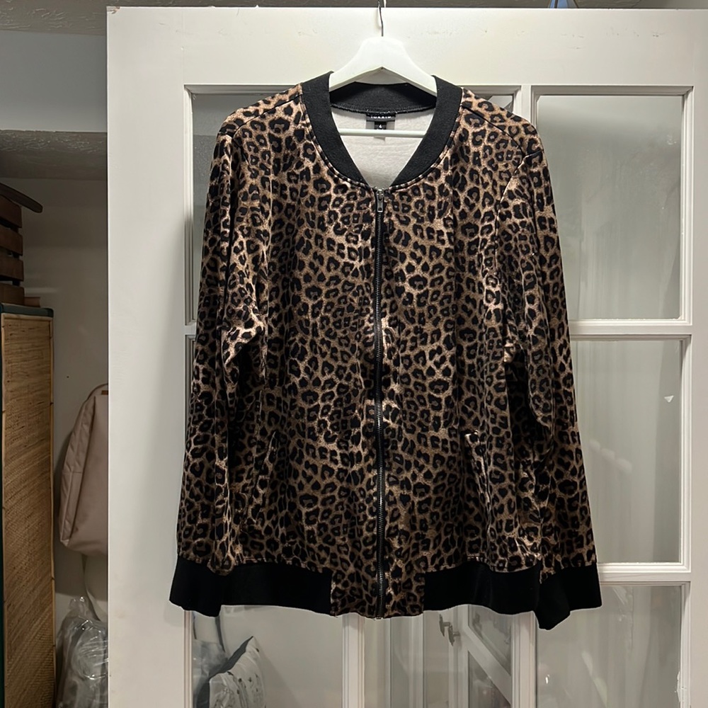 Torrid leopard zip jacket with pockets